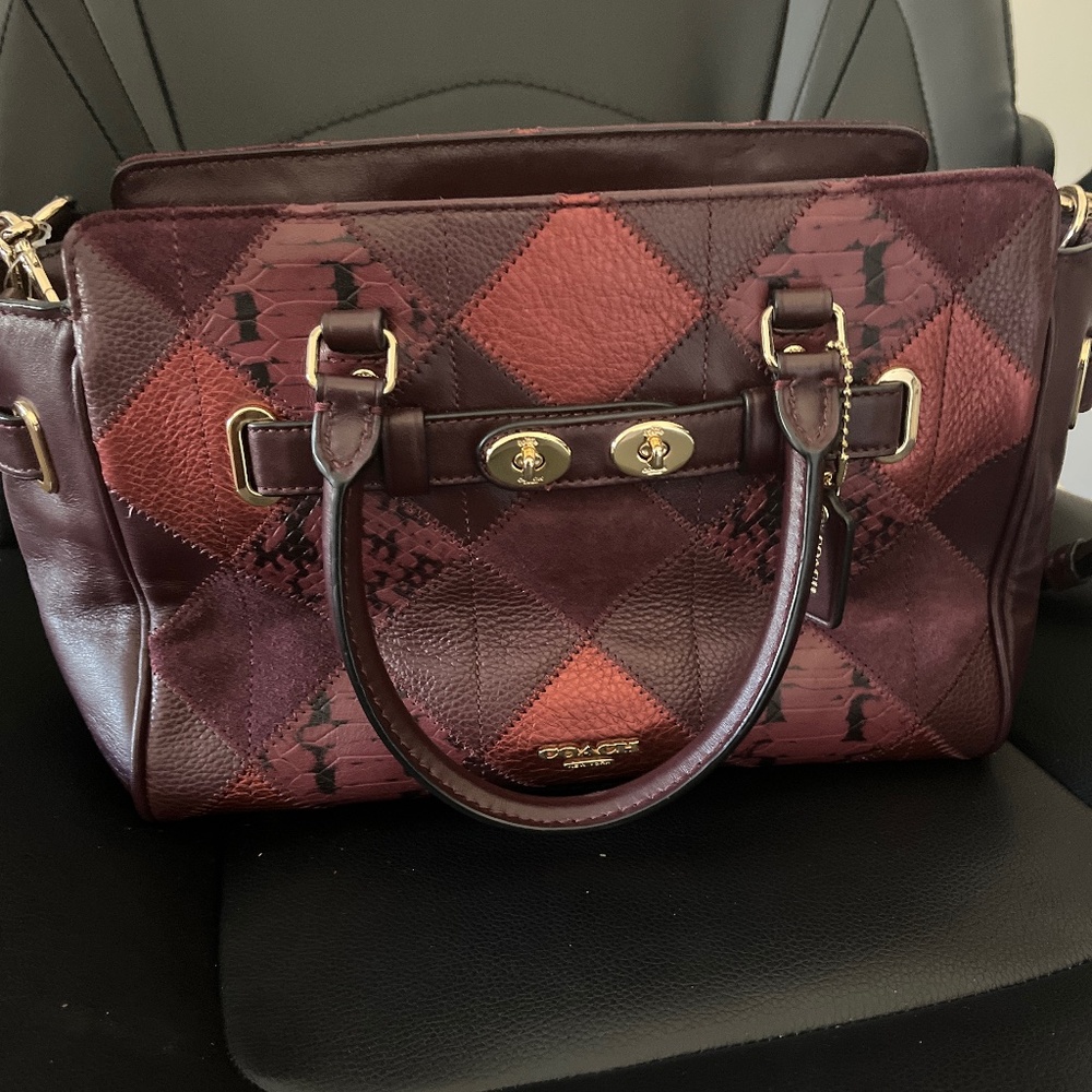 COACH Nwot Blake Carryall Maroon Patchwork Handbag